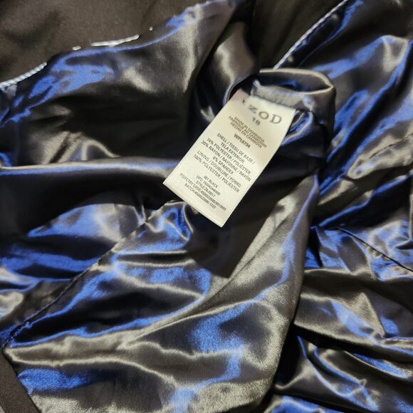 Izod Blazer for Boys Sizes 18 Black Two Front Buttons Lined - Picture 11 of 14